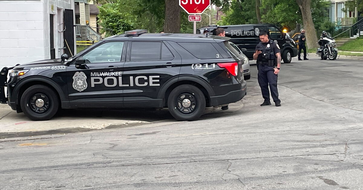Man dead after being shot, crashing car into light pole near 33rd and ...