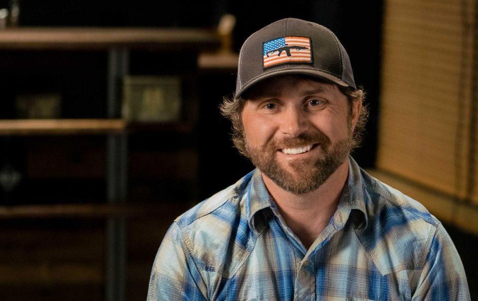 Evan Hafer Headshot.jpg