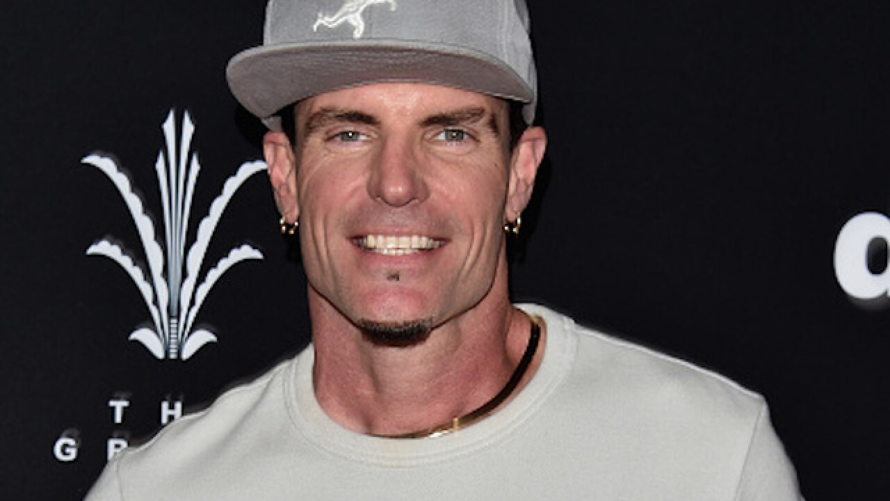 Vanilla Ice says he was aboard the Emirates plane full of sick passengers