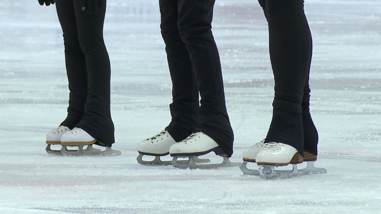 Figure skaters bring holiday cheer to Lafayette rink for Winter Wonderland fundraiser