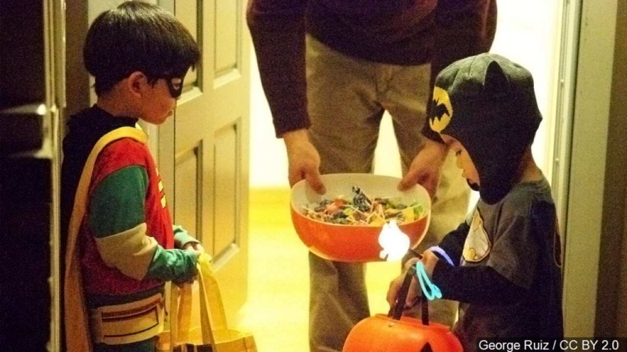 Experts offer tips to help children with autism celebrate Halloween Experts offer tips to help children with autism celebrate Halloween