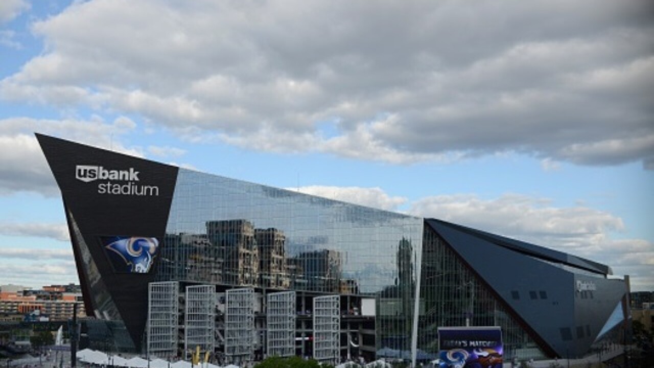 Leaky walls, loose panels at Vikings' new $1.1B stadium
