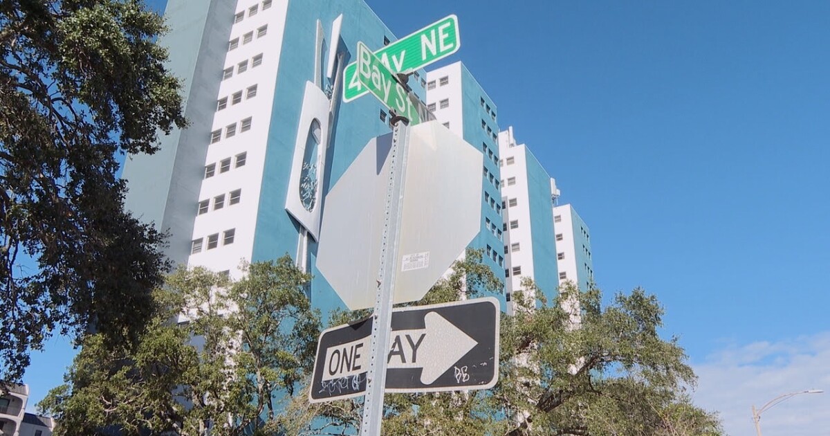 Residents frustrated after having no heat, hot water at apartment complex