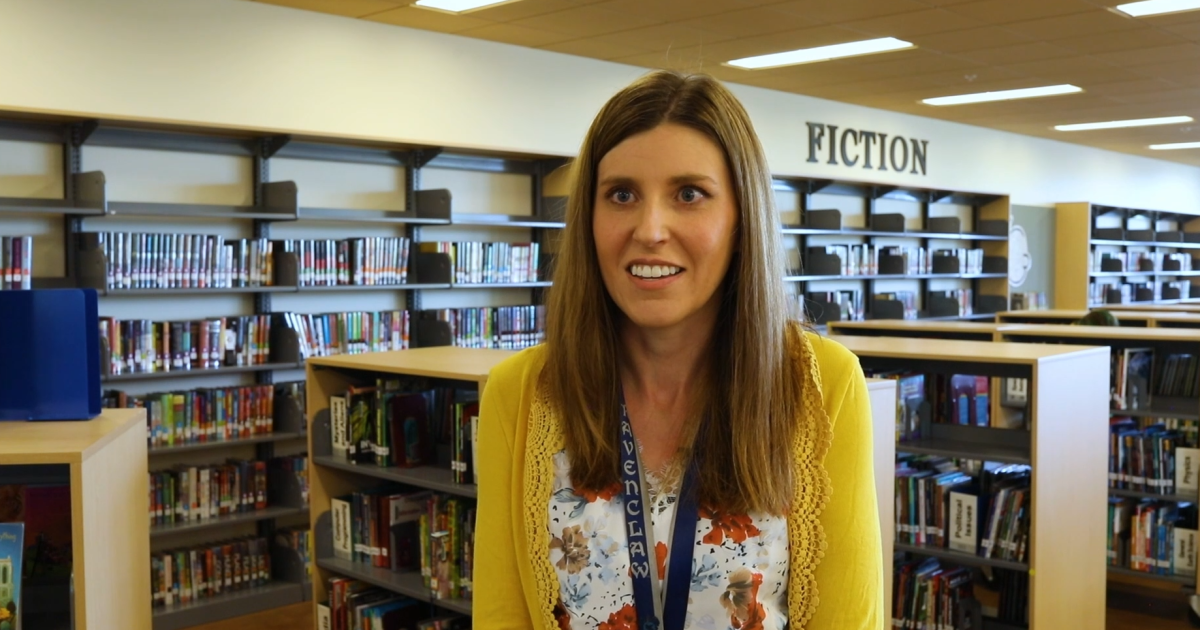 Librarian at Medicine Crow Middle School receives 'One Class at a Time' Award - Vimarsana News