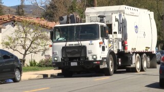 garbage truck.jpg
