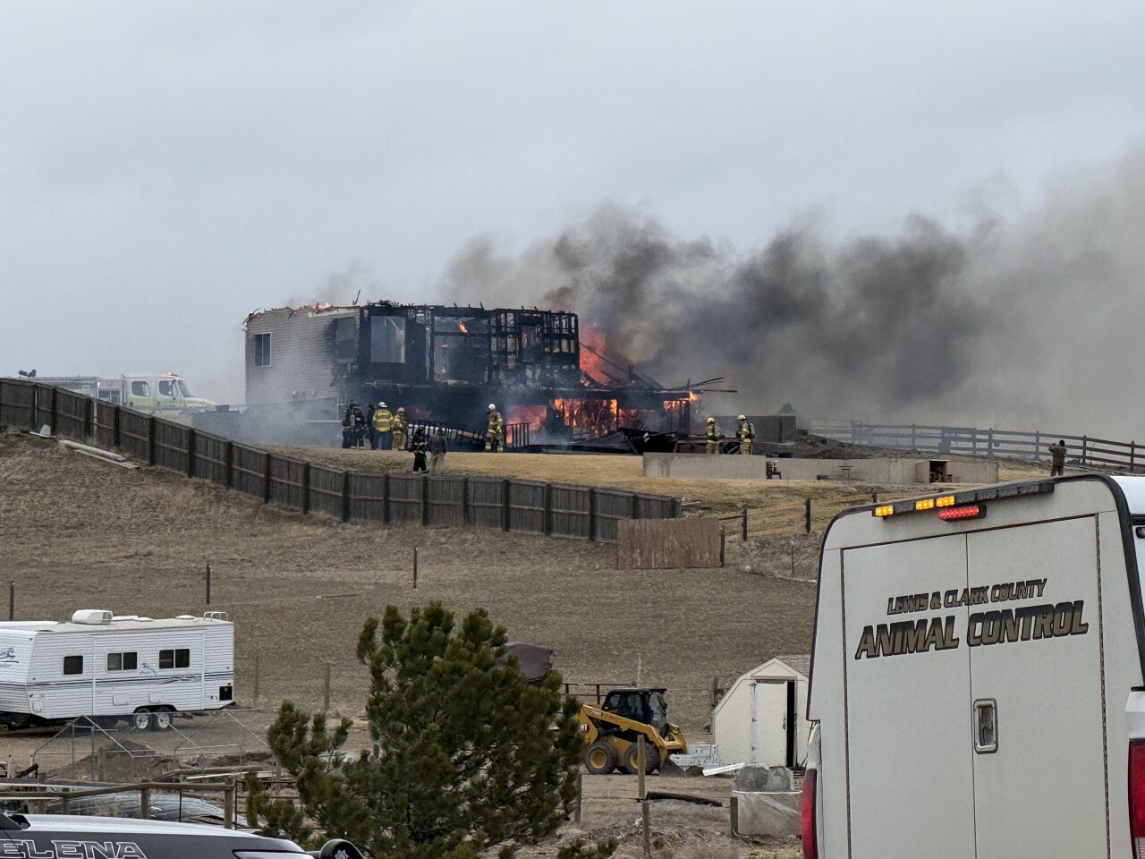 Large structure fire in the Helena Valley
