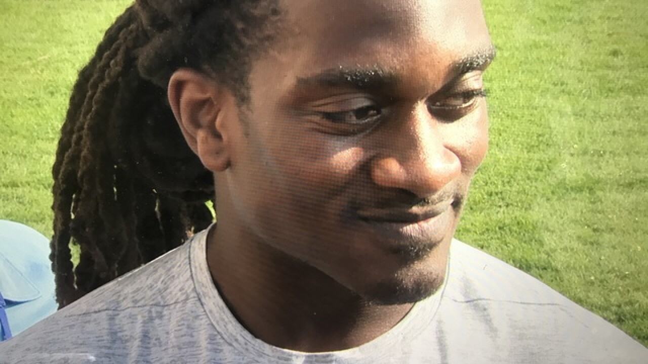 Acquitted Of Rape Charges Broncos Sign Linebacker A J Johnson