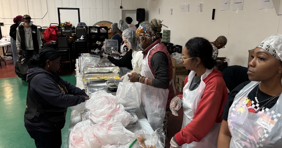 Baltimore thanksgiving tradition lives on despite year of high need and less resources