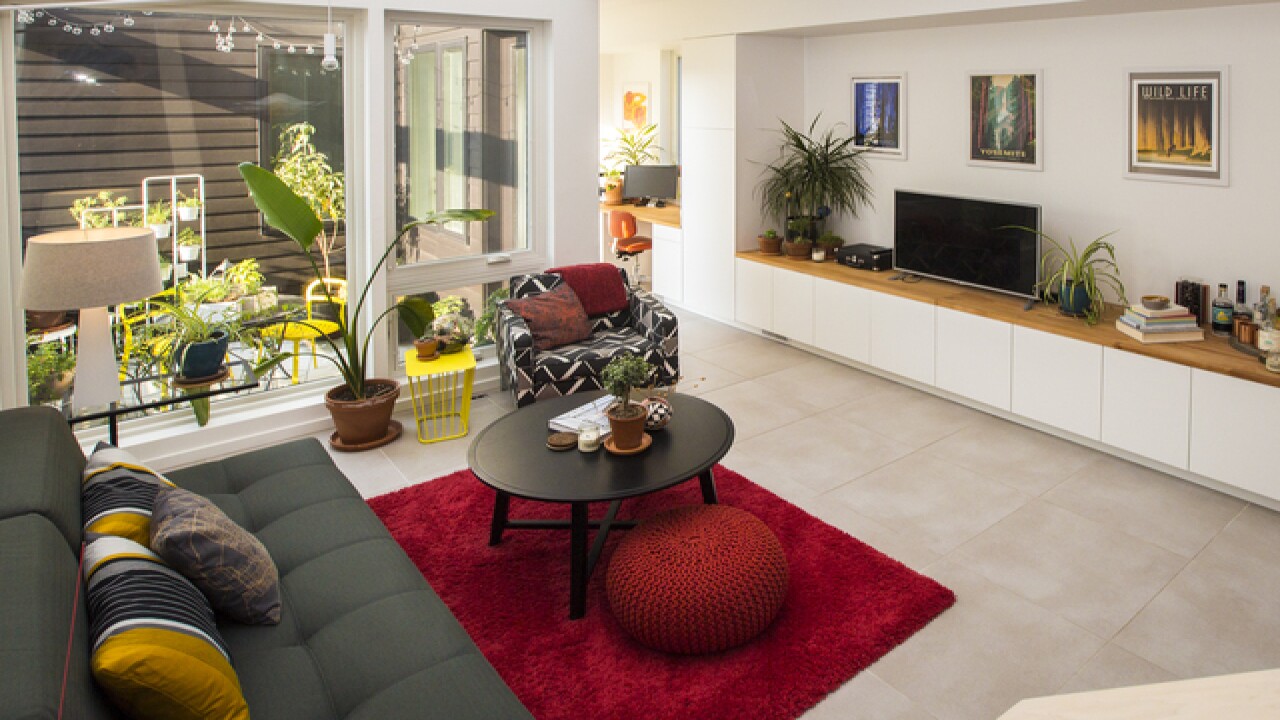 HOME TOUR: Modern efficiency in Ftn. Square
