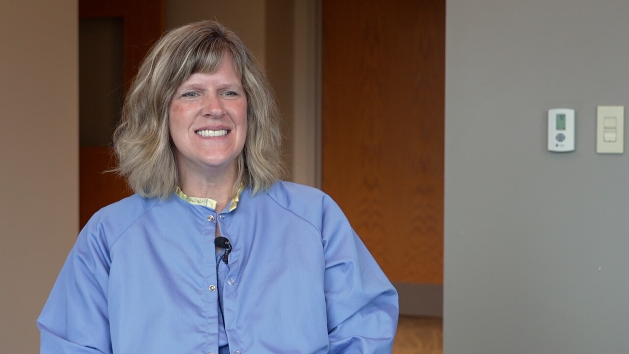 SARAH MOELKER.jpg