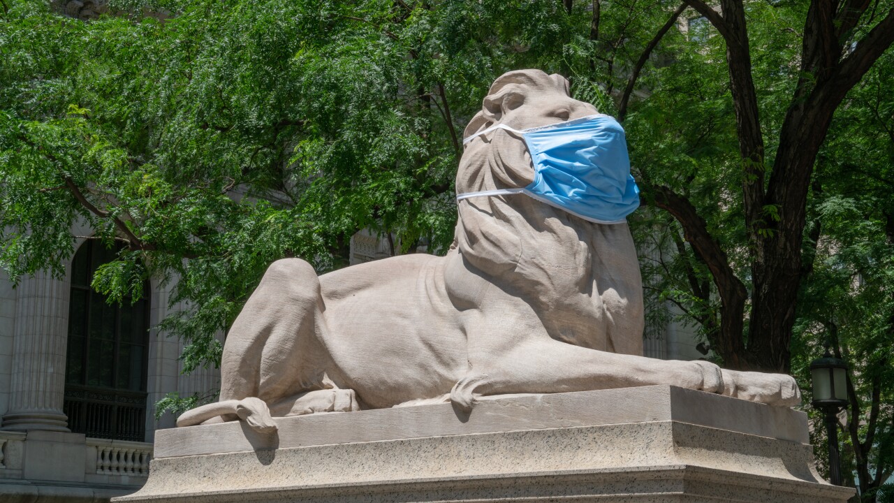 New York Public Library adds coronavirus masks to famous lion statues