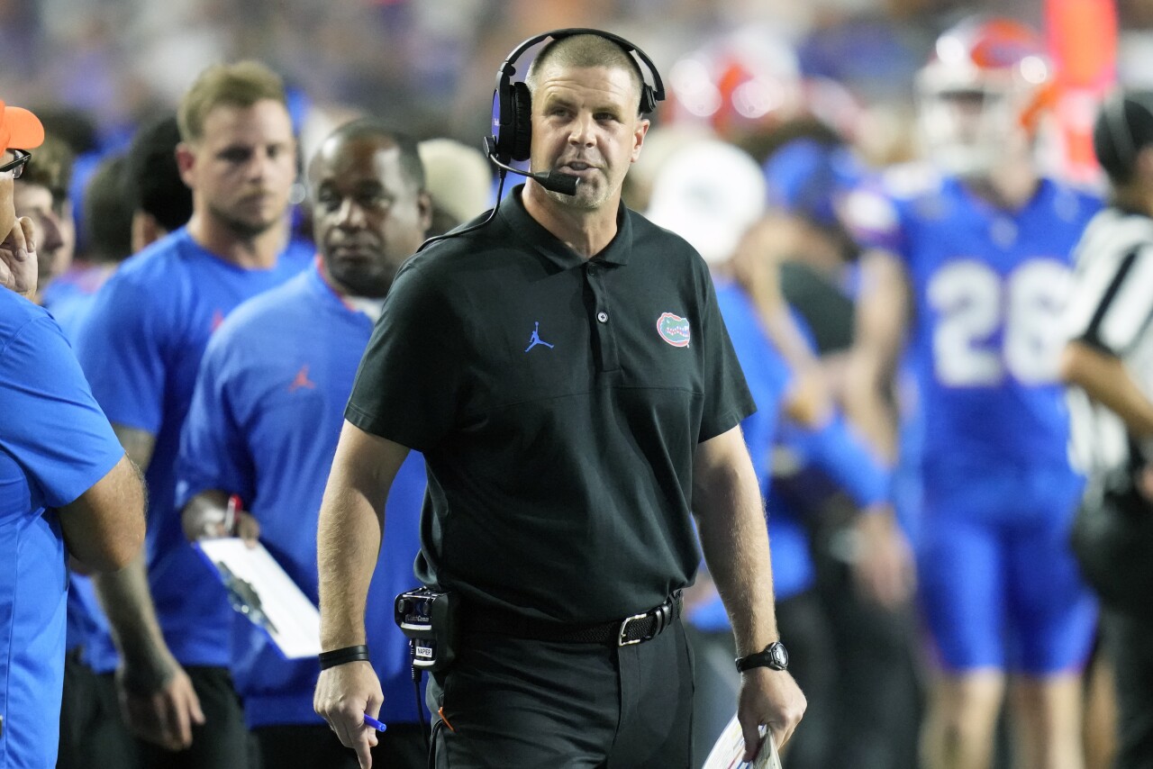 Florida Gators head coach Billy Napier paces sideline vs. Tennessee Volunteers, Sept. 16, 2023