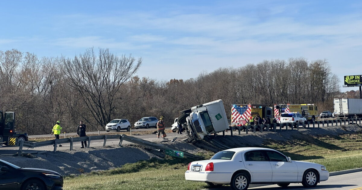 Part of I-70 WB near Adam's Dairy Parkway in Blue Springs reopens after wreck - Vimarsana News