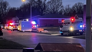 Man arrested after 90-minute standoff with Lexington Police