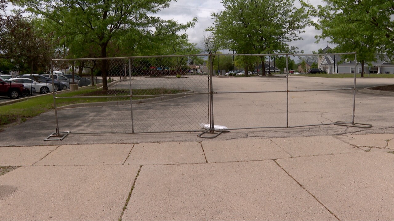 lake geneva closed parking lot 2.jpg