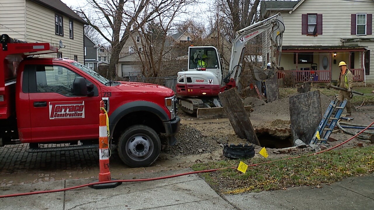 w 39 water main break 2.jpg