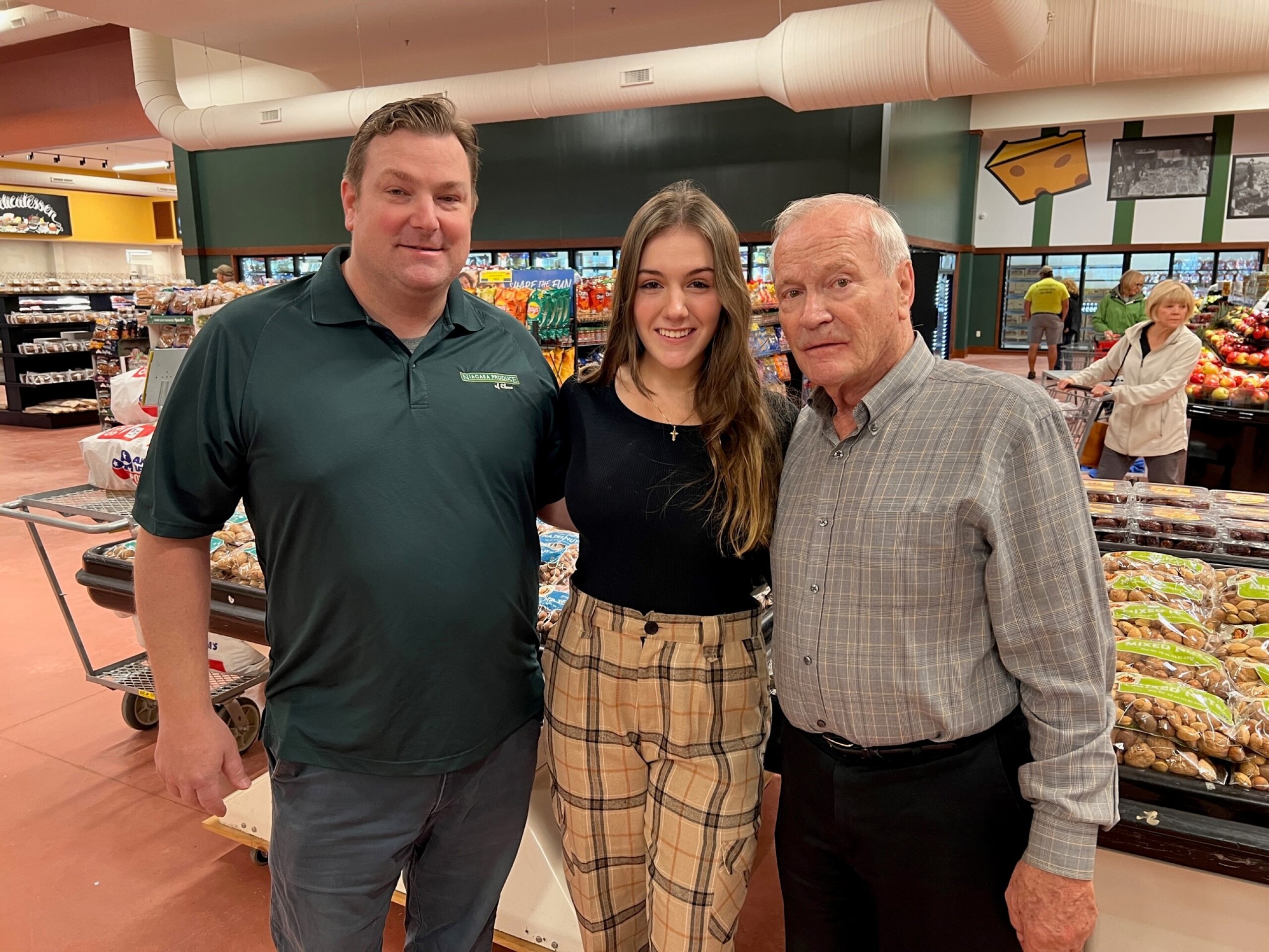 Niagara Produce of Elma carries on family tradition with new store on