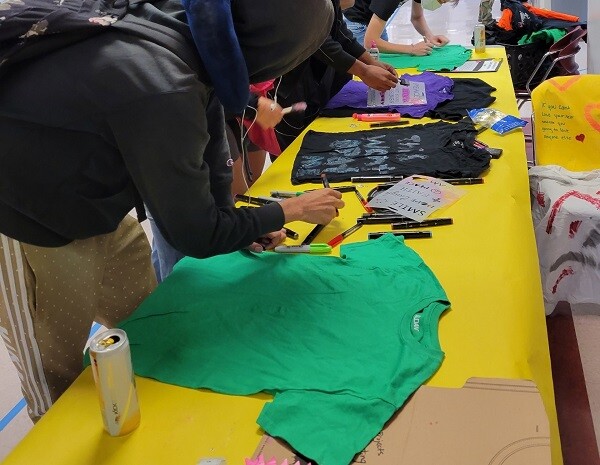 thumbnail_CARE 7-clothes line 4.jpg