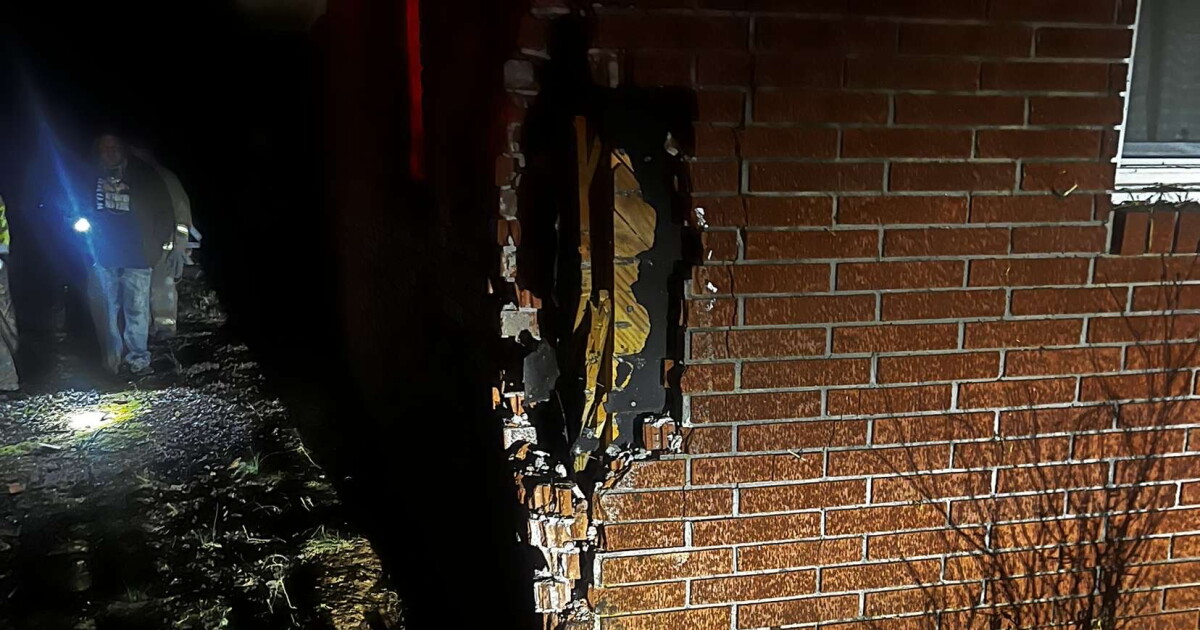 Man takes bricks off of a house in DUI crash in Franklin County - Vimarsana News