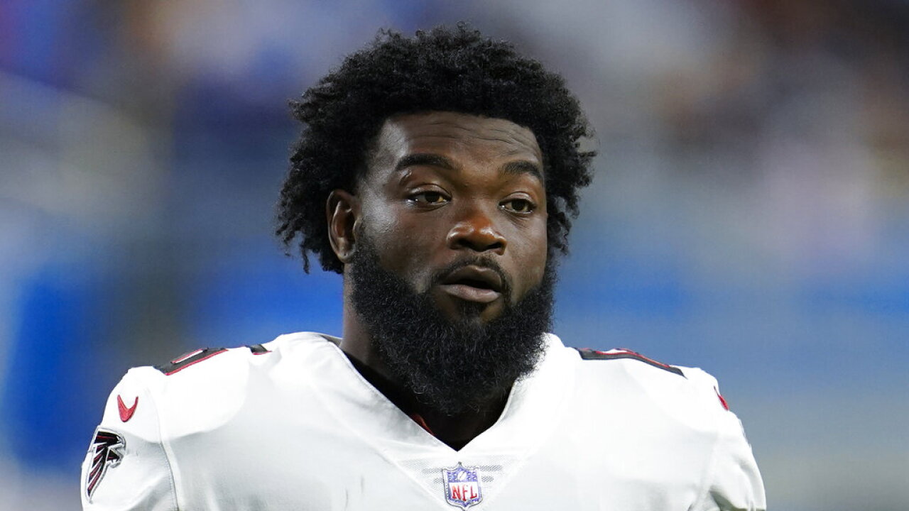 Las Vegas Raiders sign running back Damien Williams
