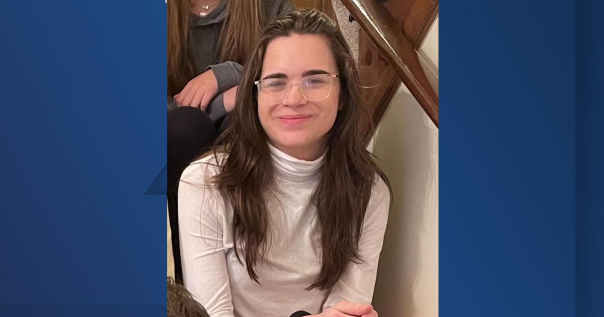 Police ask public for help in locating missing, endangered woman, 23