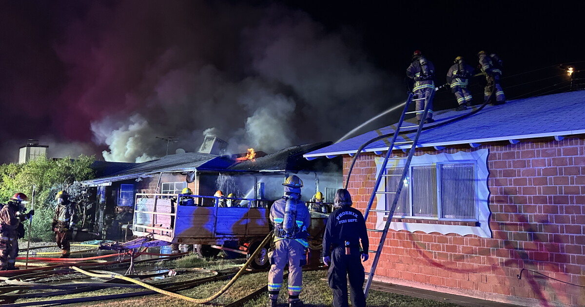 Nine people out of their homes after triple house fire in west Phoenix