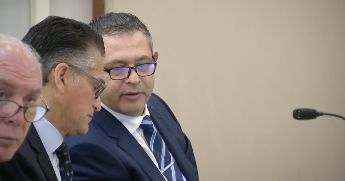 Disgraced plastic surgeon who went to prison for role in patient’s death surrenders Arizona medical license