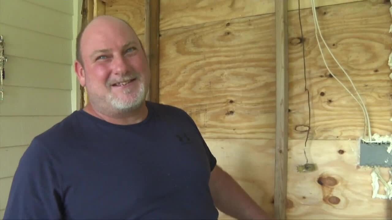 Josh Austin speaks to WPTV after car crashes into his home