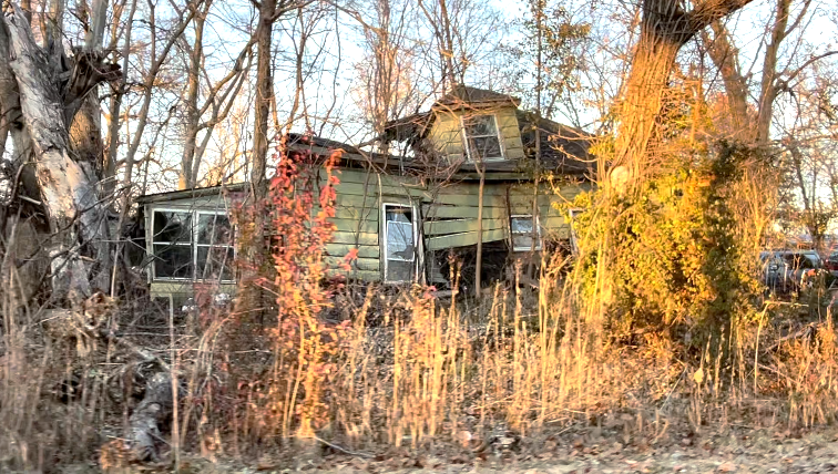 Levasy crumbled homes