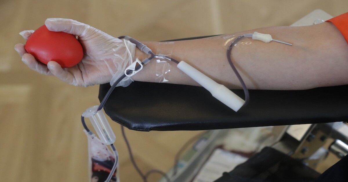 Wisconsin Badgers narrowly ahead of Nebraska in Big Ten 'We Give Blood' drive