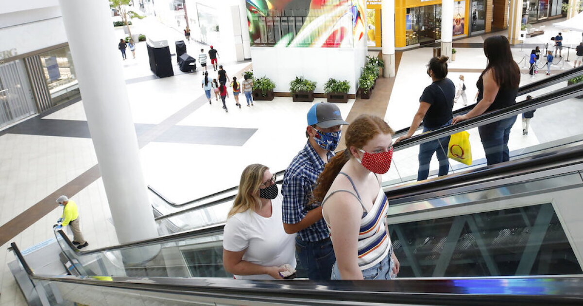 California county reinstates mask mandate amid COVID-19 surge