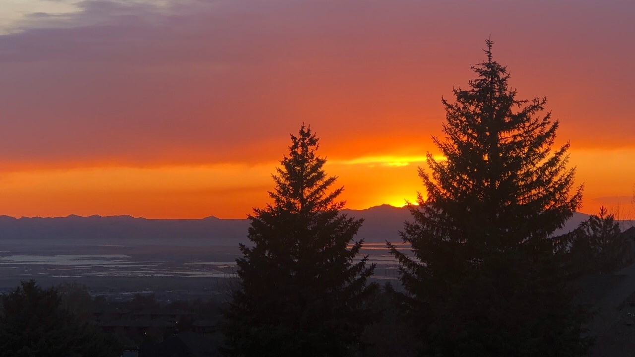 Valley sunset over Antelope Island.jpg