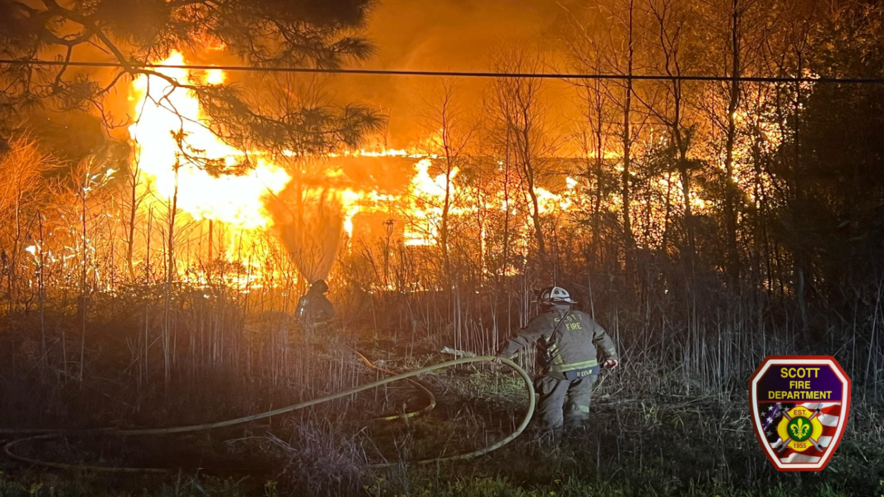 Scott Streetfire Fire destroys Scott home, no injuries reported
