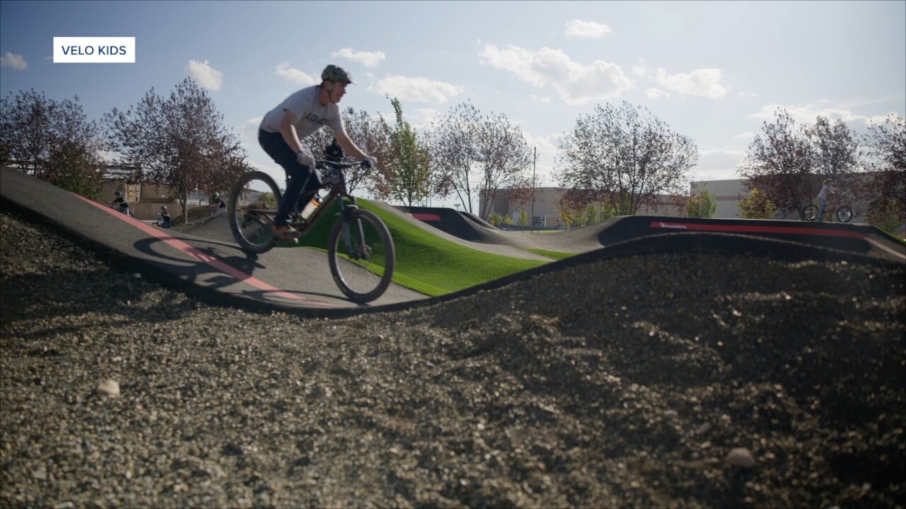 PUMP TRACK 2.jpg