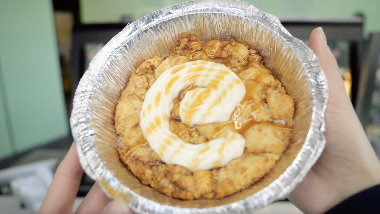 Here’s how the cookie is presented. “OG Flavors” include Snickerdoodle, Chocolate Chip, Red Velvet, Cookies n Crème, Birthday Cake, and Mocha Monster.