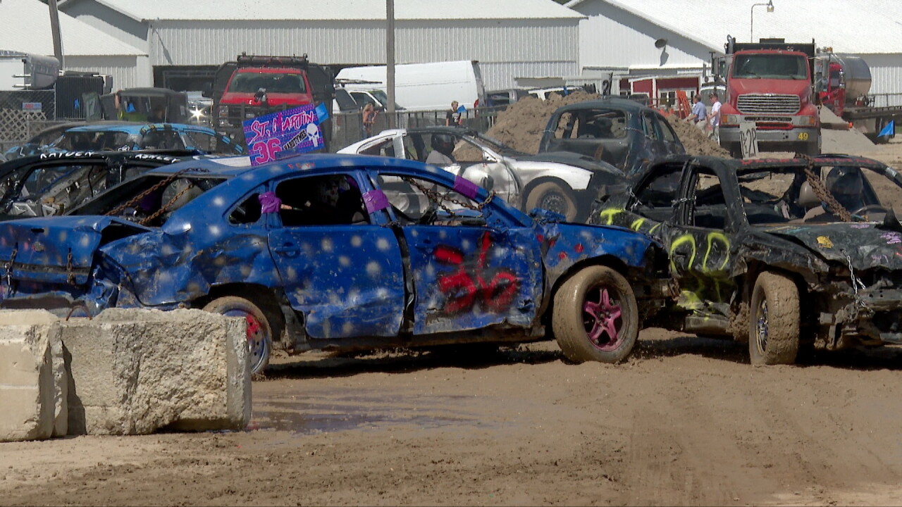 demolition derby 1.jpg