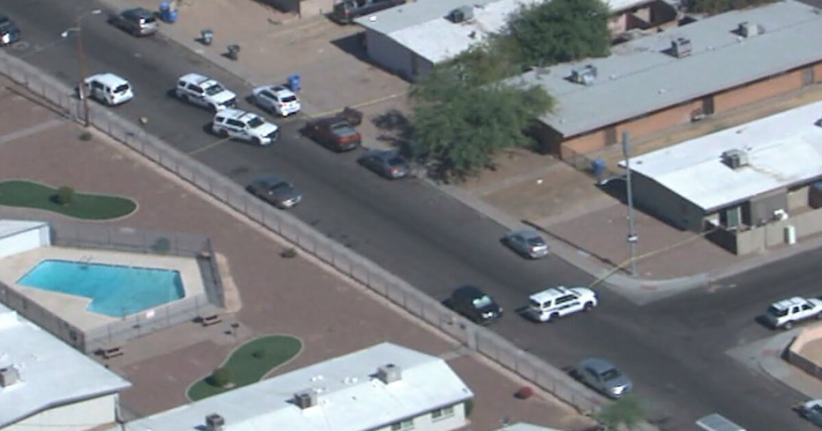 Man shot, killed near 19th Avenue and Indian School Road