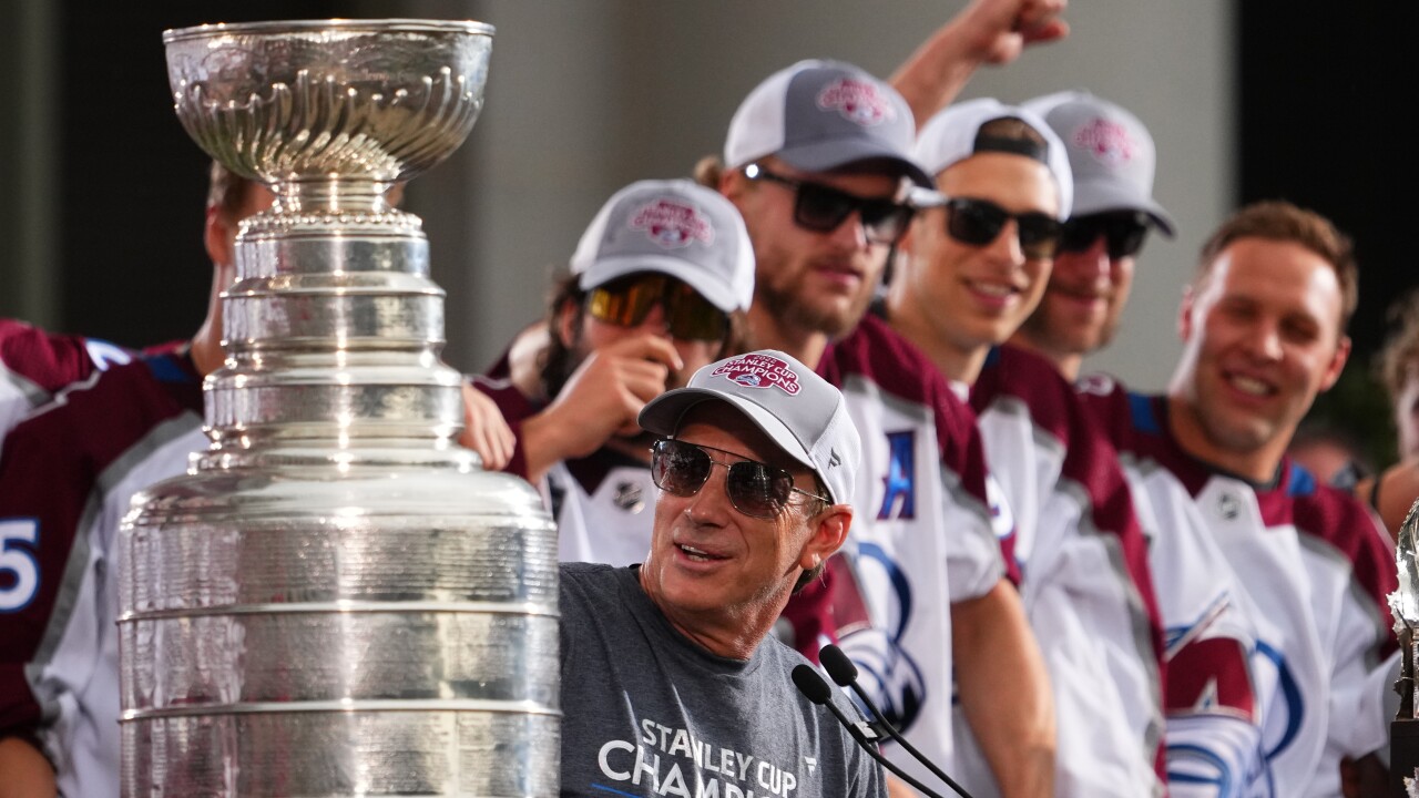 Stanley Cup Avalanche Parade Hockey_19.jpg