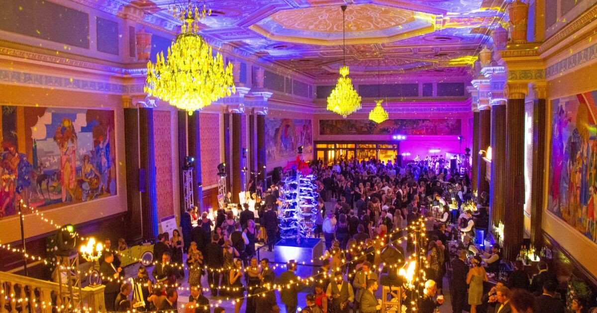 Jump Back Ball returns to Playhouse Square, fundraising for youth and