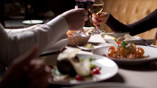 Cheers,At,Dinner,Together,In,Restaurant