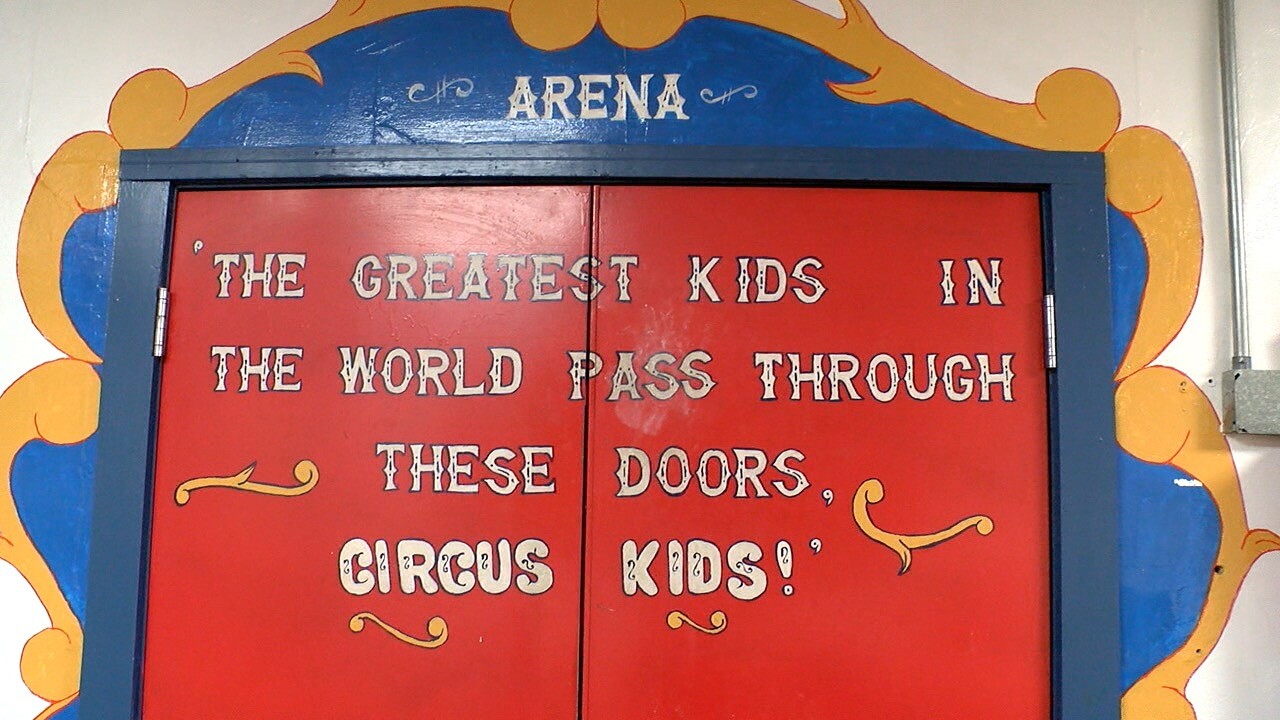 peru circus city 2.jpg