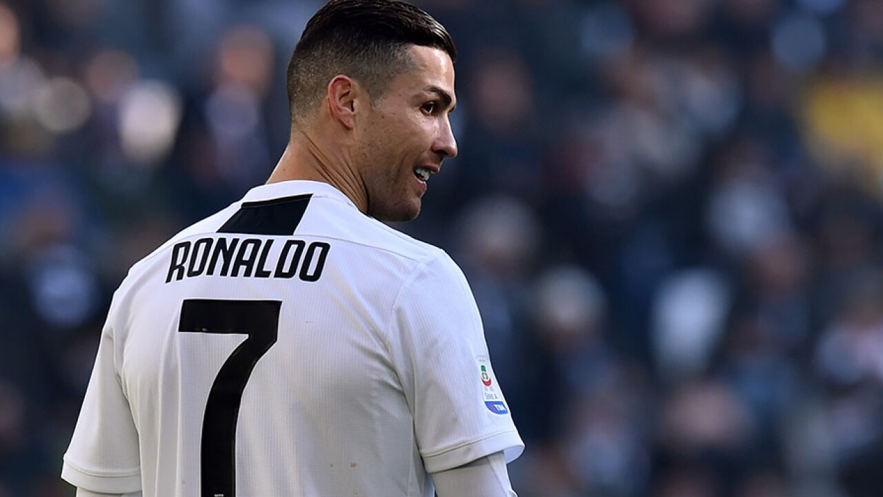 Las Vegas police issue warrant for soccer star Cristiano Ronaldos Las Vegas police issue warrant for soccer star Cristiano Ronaldos