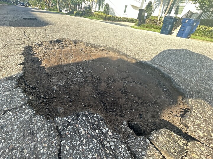 Pothole