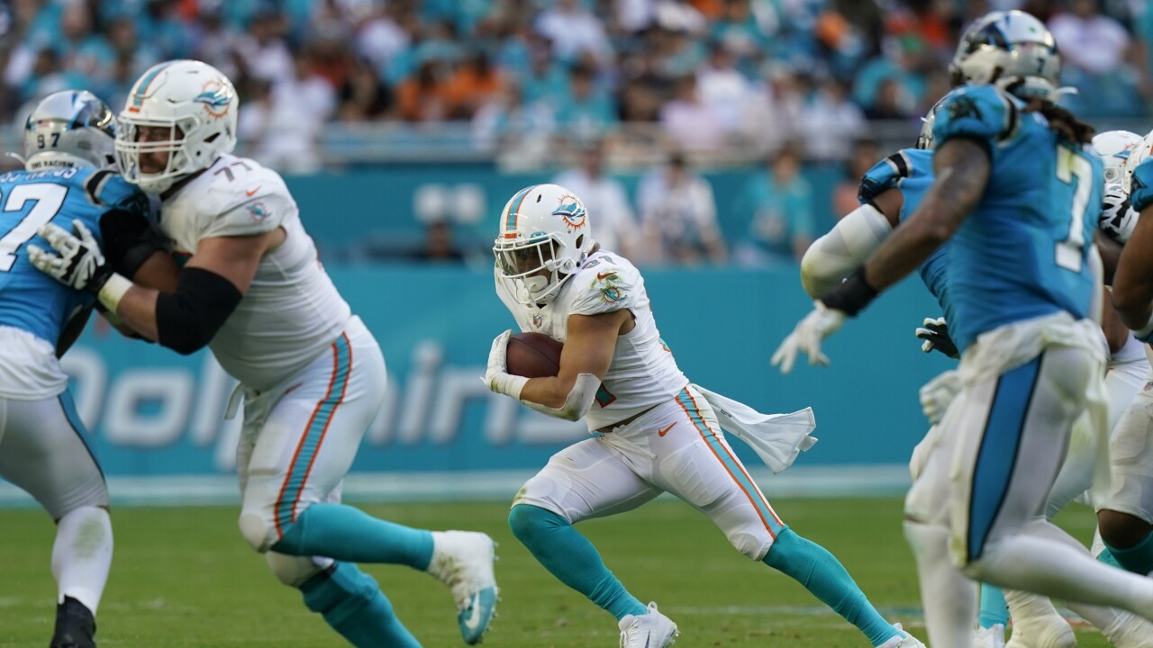 All 3 Dolphins running backs placed on COVID-19 reserve list All 3 Dolphins running backs placed on COVID-19 reserve list