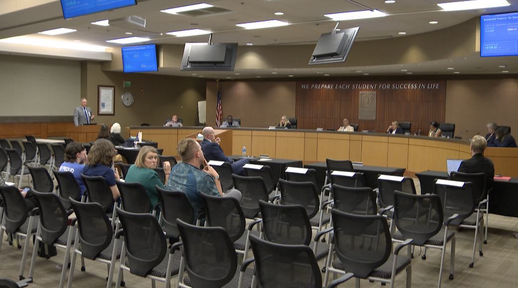 Lee's Summit School Board