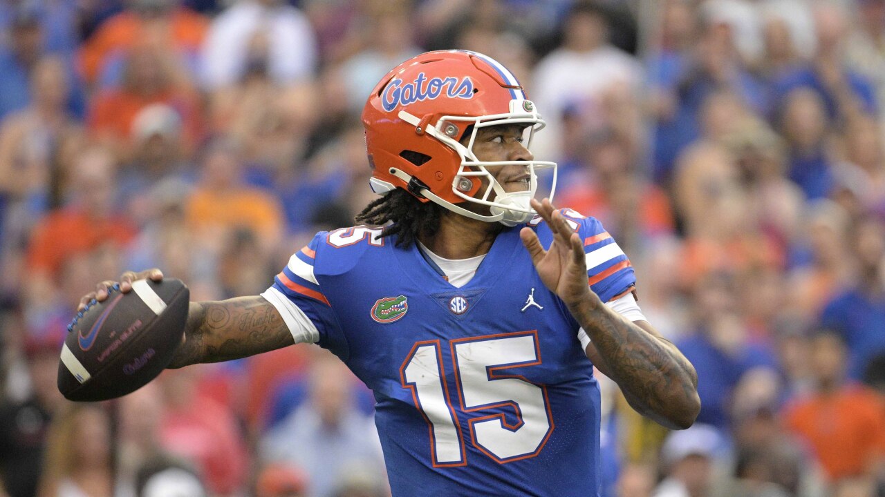 Florida Gators QB Anthony Richardson throws vs. Utah Utes, Sept. 3, 2022