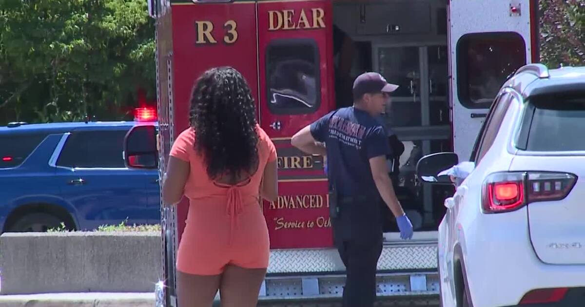 Multiple people shot at Fairlane Town Center