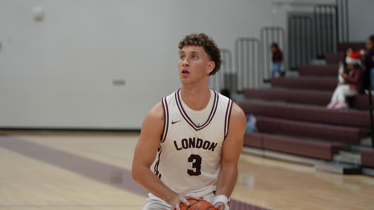 London's Aiden Salinas