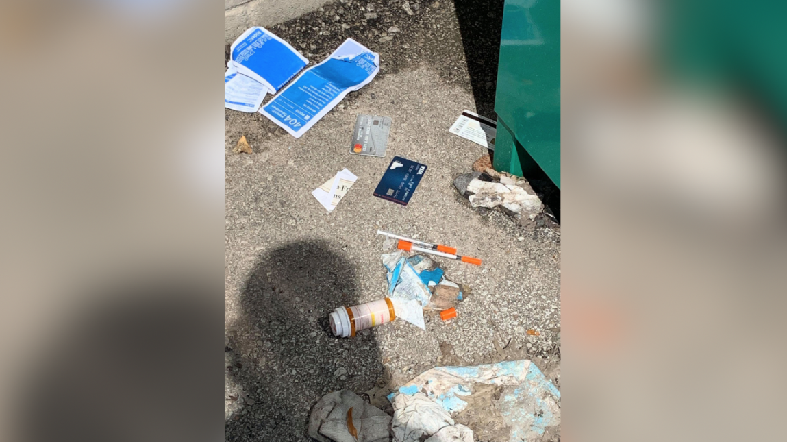 Litter by Resolution Reuse bin