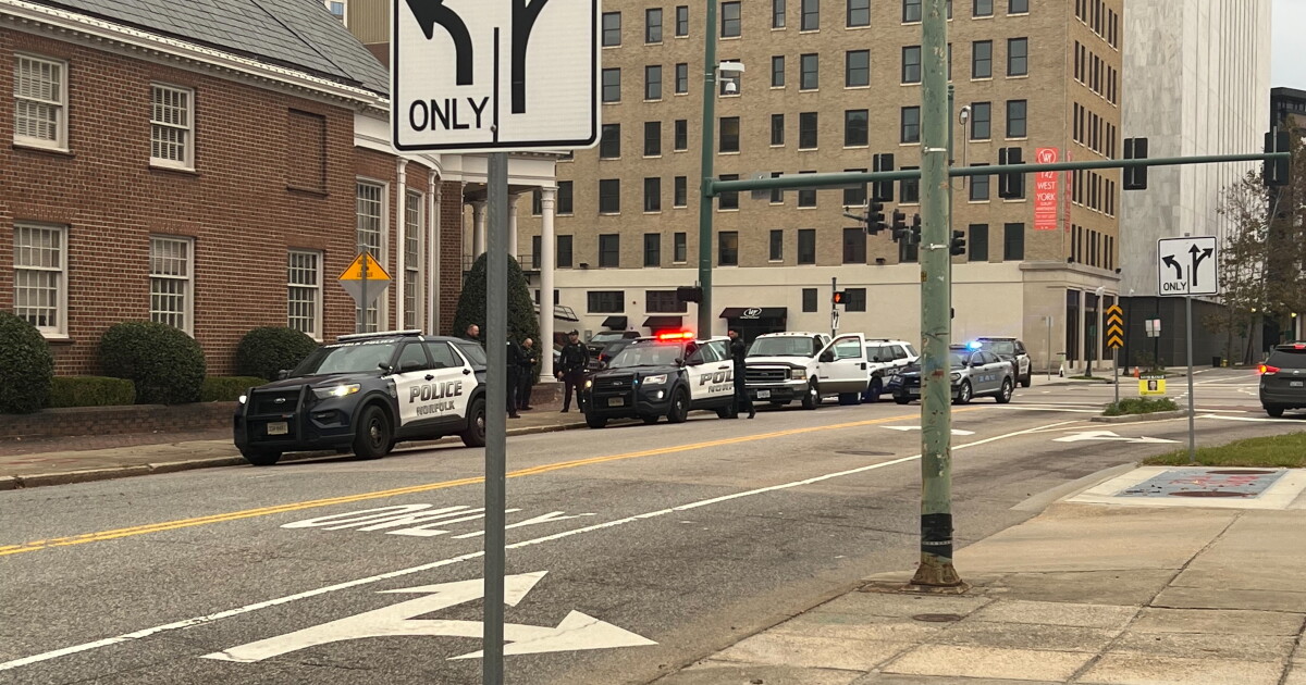 2 men arrested after police pursuit ends in crash on Boush Street: NPD - Vimarsana News